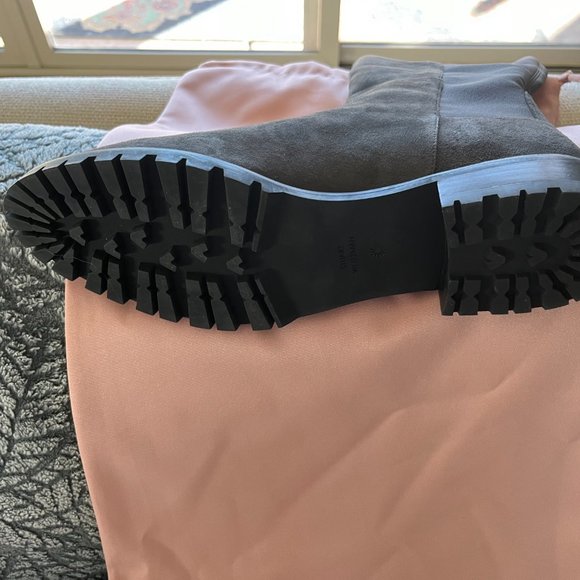 Stuart Weitzman over the knee City Boot - Picture 2 of 5